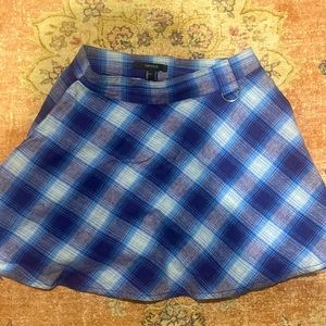 blue plaid short skirt/ size: small